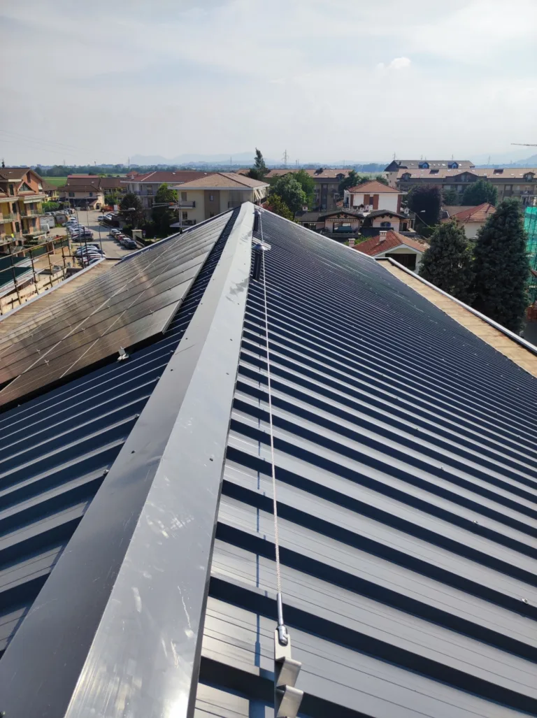 installazione impianto anticaduta su edificio pubblico a Torino