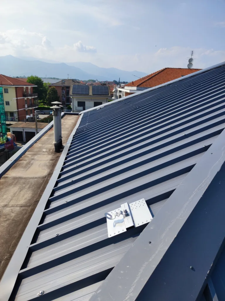 installazione impianto anticaduta su edificio pubblico a Torino