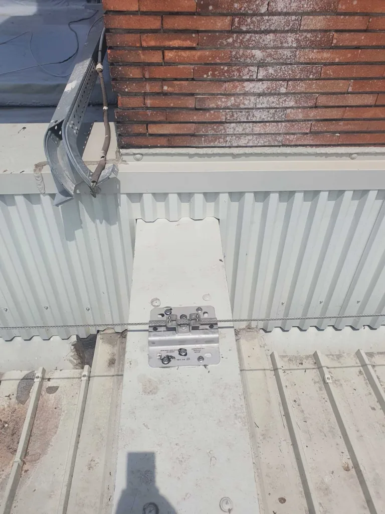 Impianto Linee vita installato su edificio a Treviso
