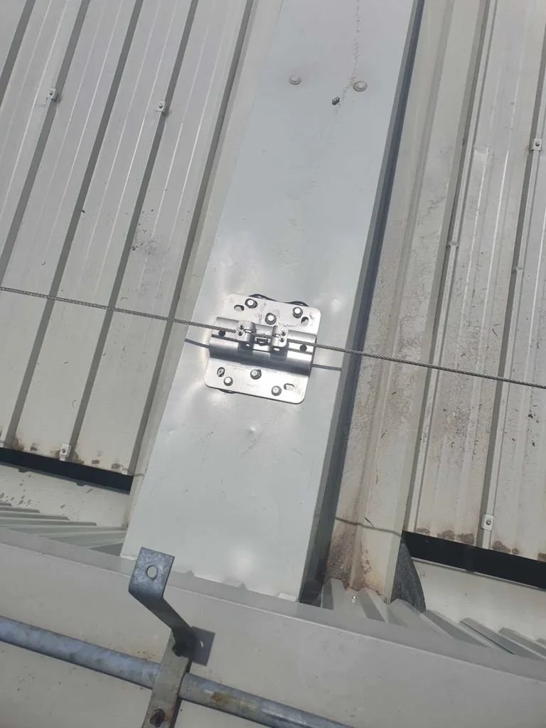 Impianto Linee vita installato su edificio a Treviso