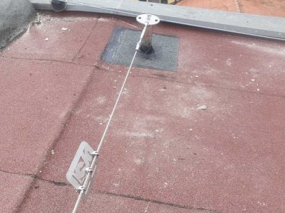 Installazione impianto anticaduta Lineasikura su edificio pubblico a Bologna