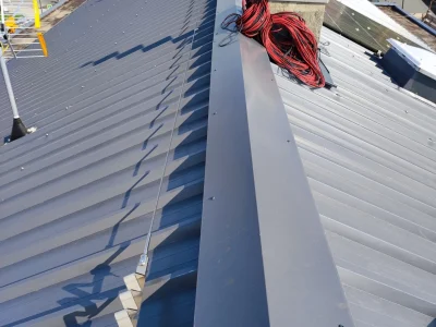 Impianto Linee vita installato su edificio a Torino