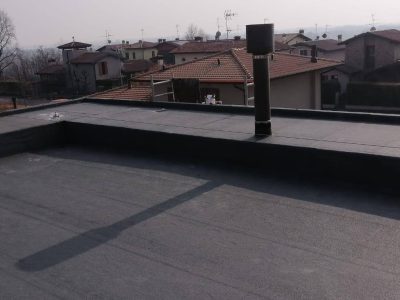 Installazione-di-Sistema-Anticaduta-Perimetrale-su-Edificio-a-Capriano-del-Colle-(BS)-3