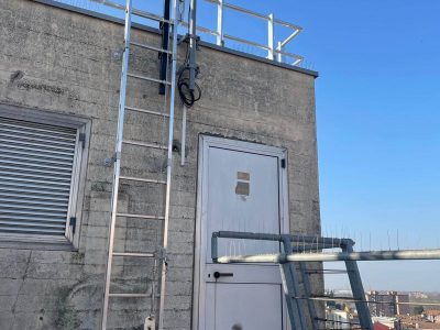 Installazione-di-Sistema-Anticaduta-su-Edificio-a-Melegnano-MI-21