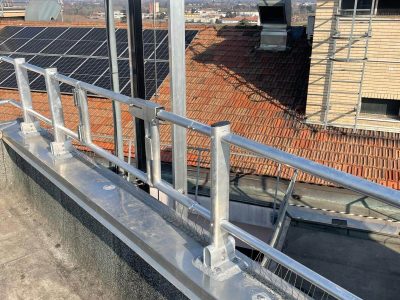 Installazione-di-Sistema-Anticaduta-su-Edificio-a-Melegnano-MI-3