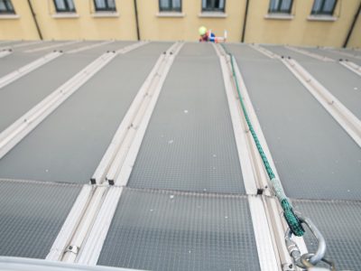 scala, ancoraggi e linee vita sulla banca BPM di Milano
